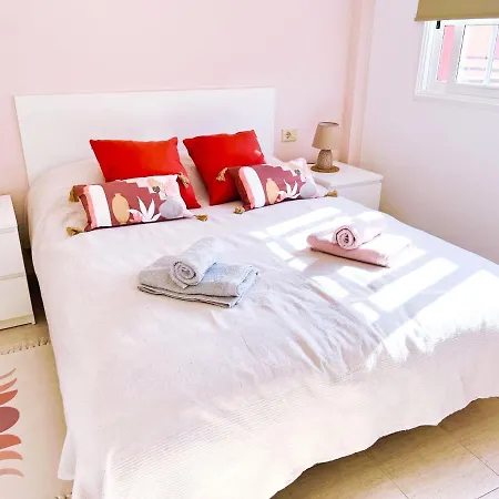 아파트 !!! Relaxing View, The Heights With Terrace And Heated Pools, Cristianos